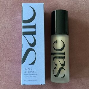 Saie Glowy Super Gel in Starglow